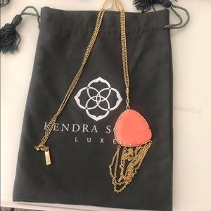 Kendra Scott necklace